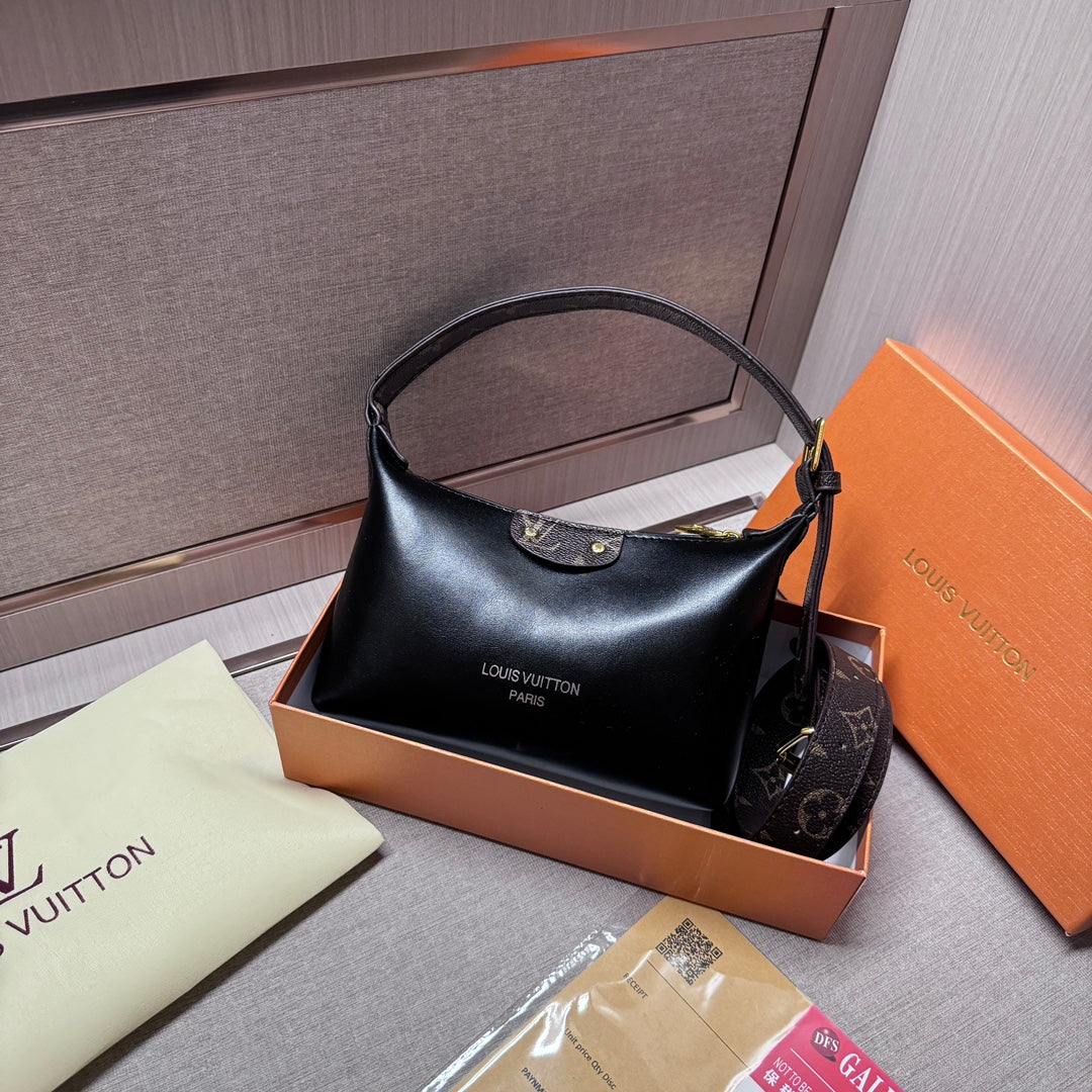 الفخامة الخالدة: حقيبة يد جلدية للأناقة العصرية