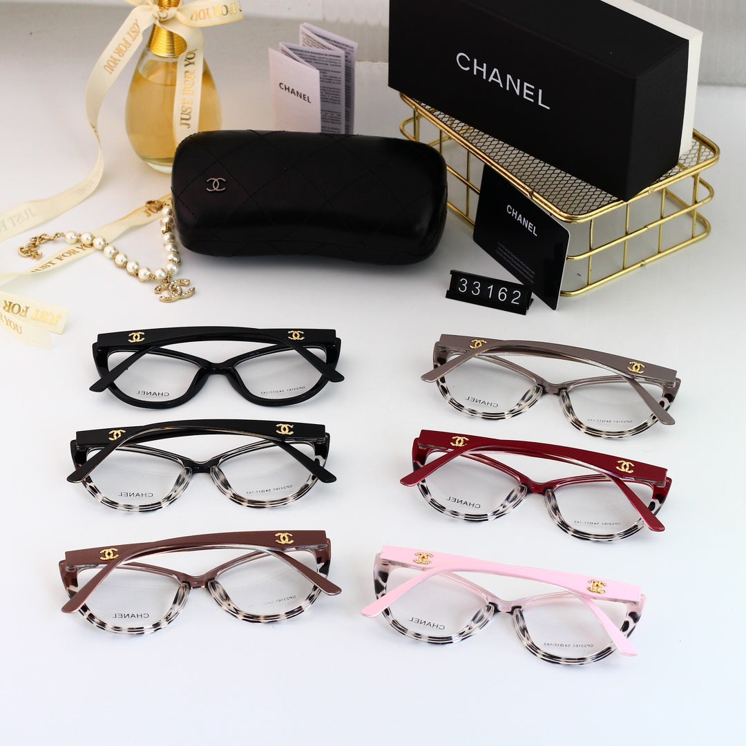 어울리는 색상 고양이 눈 안경