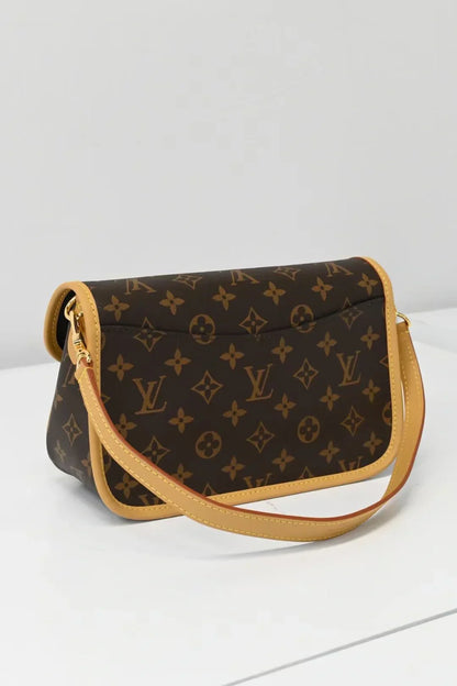 Vintage-inspirierte Box-Handtasche