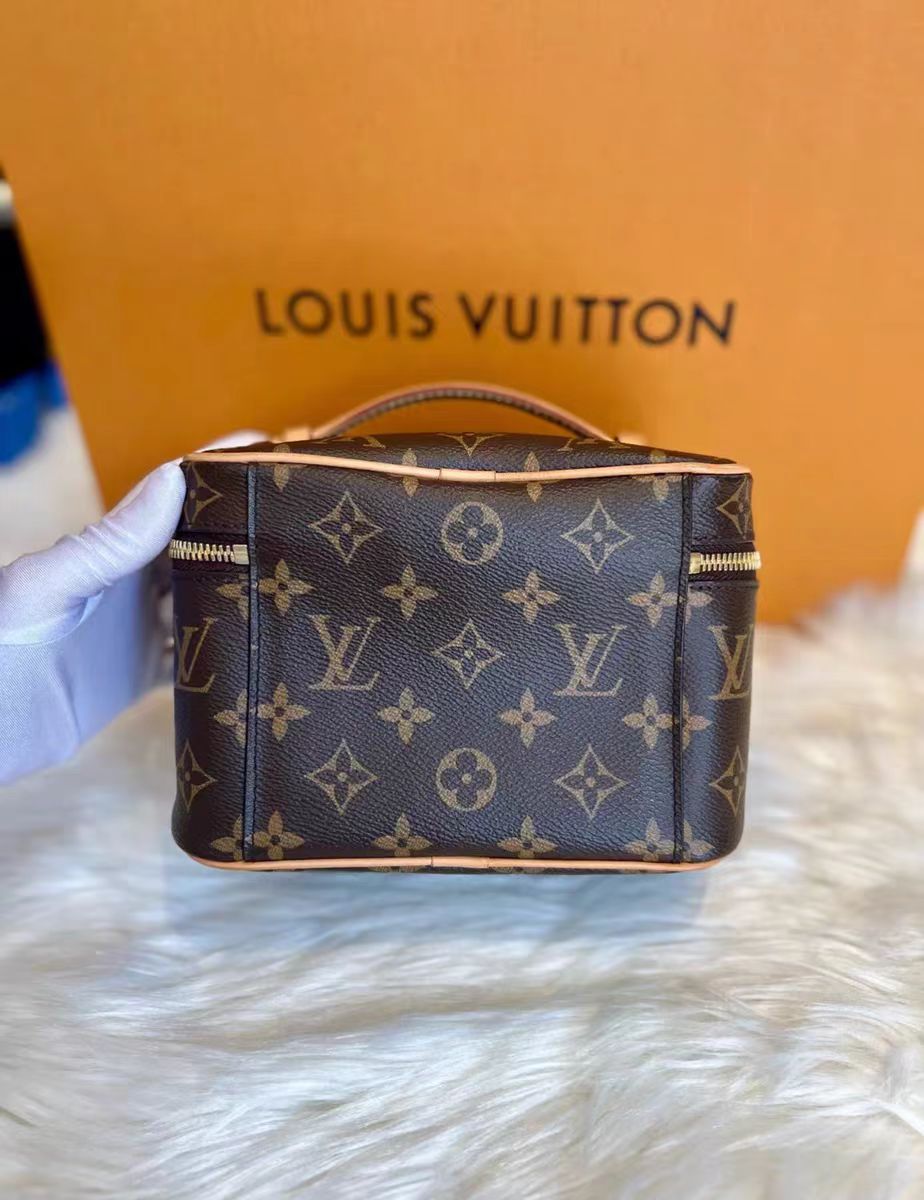 (Vásároljon 3-at, fizessen 2-ért) Prémium kozmetikai táska