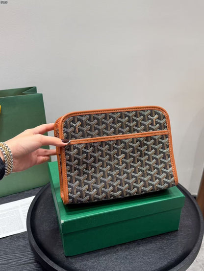 حقيبة كلاتش أساسية للرجال