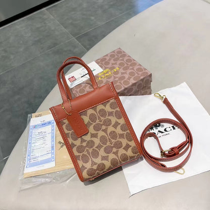 Elegáns bőr kézitáska: egy kis könnyed luxus