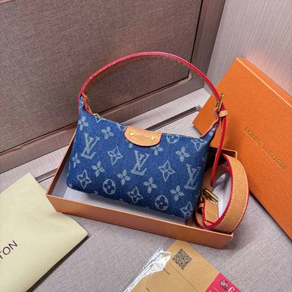 الفخامة الخالدة: حقيبة يد جلدية للأناقة العصرية