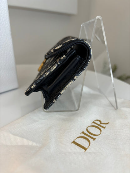 クラシック サドル ブルーム カード ウォレット