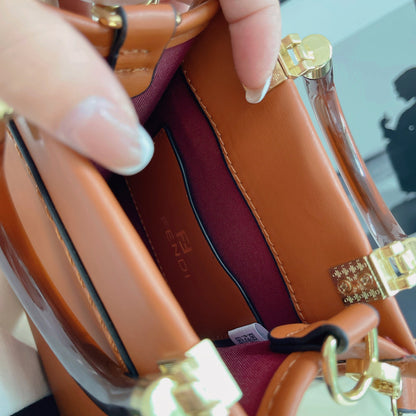 크로스바디 스트랩이 달린 클래식 토트백