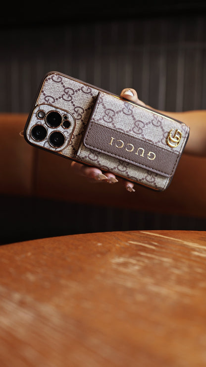 Lyxigt och snyggt iPhone-skal med korthållare & Rem