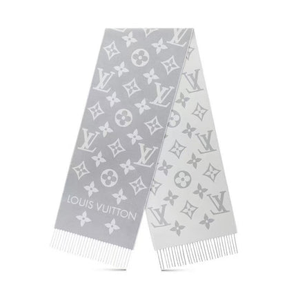 세련된 스카프 – 세련된 여신을 위한 필수 아이템