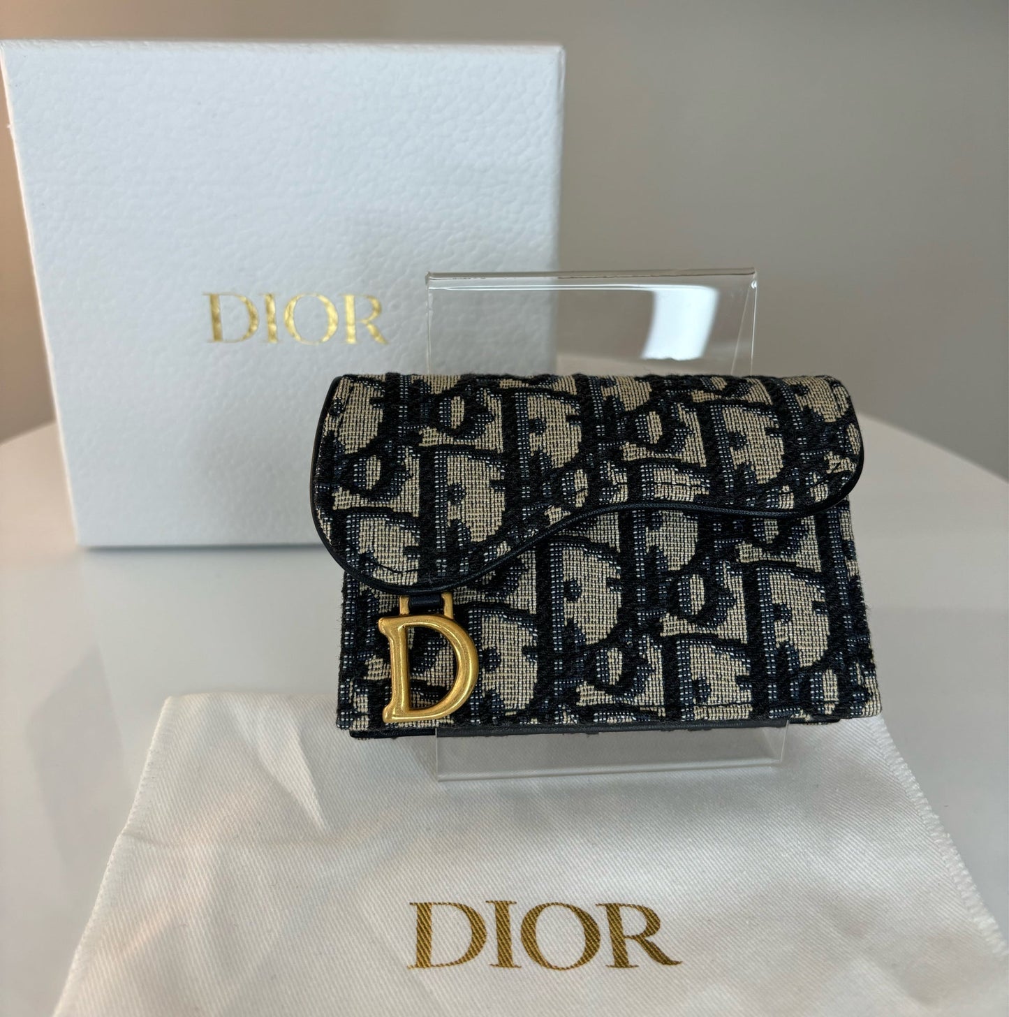 クラシック サドル ブルーム カード ウォレット