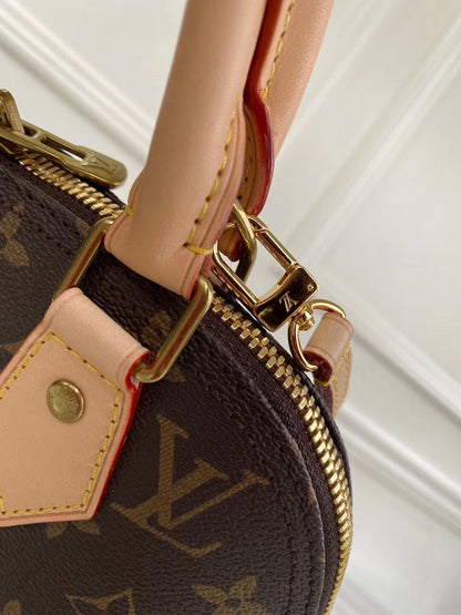 클래식하고 스타일리쉬한 알마백