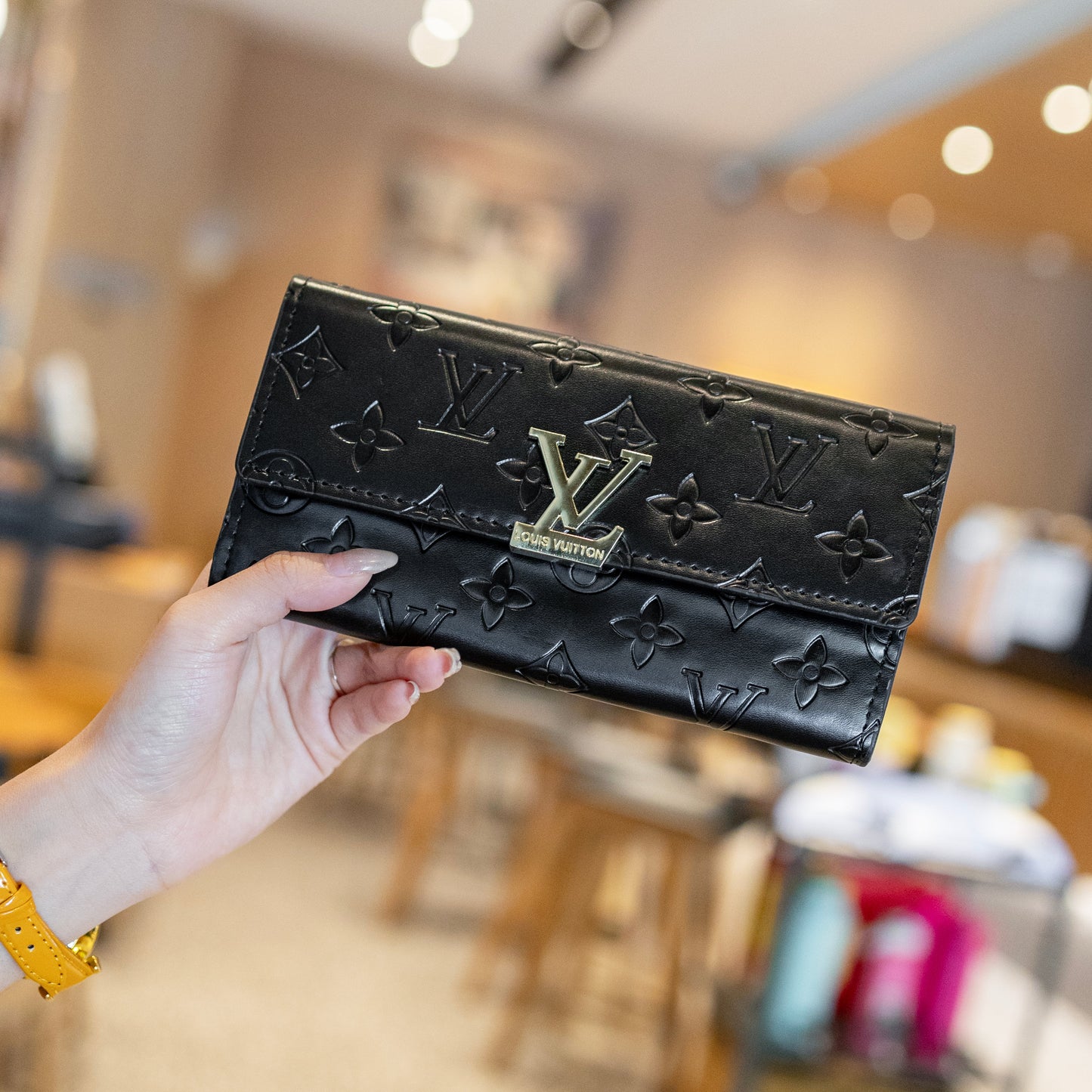 Klassinen kohokuvioitu naisten ylellinen käsilaukku