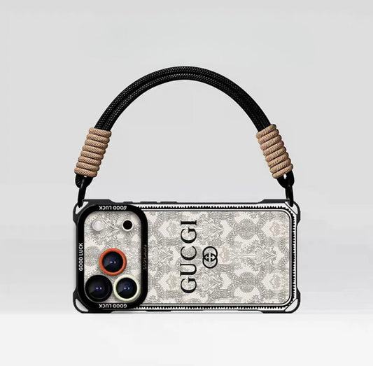 皮革手機殼手持 & 斜背包設計 · iPhone 17 新品發布