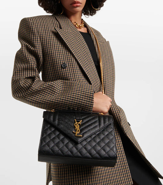 YL – Geldbörse mit Umschlagkette