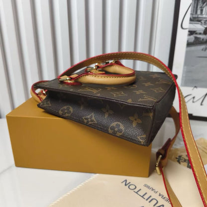 Klassinen kantolaukku Crossbody-hihnalla