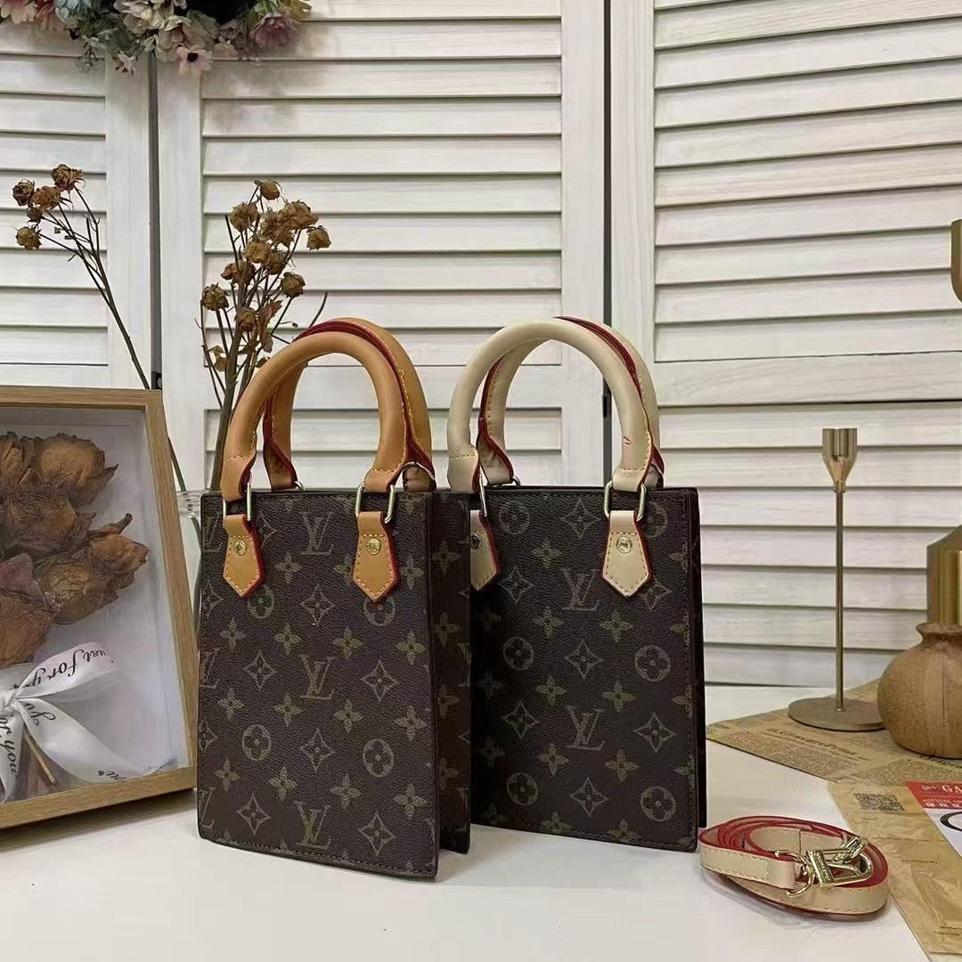 Klassinen kantolaukku Crossbody-hihnalla