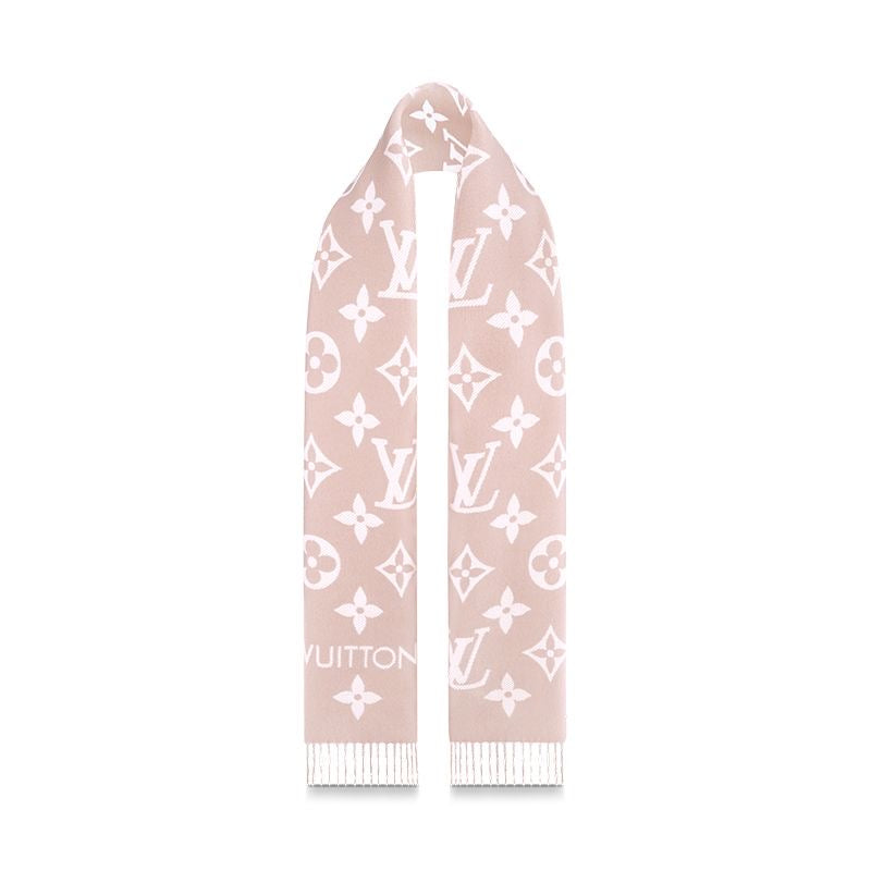 세련된 스카프 – 세련된 여신을 위한 필수 아이템