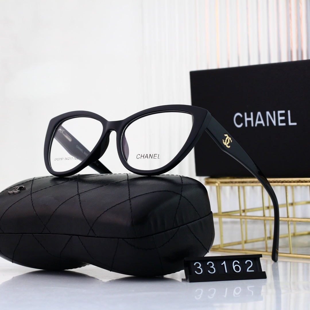 Illő színű macskaszemüvegek